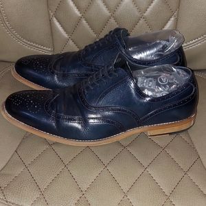 Stacy Adams Men’s Dunbar Wingtip Oxford Shoes, Indigo 8M - Fits a little large